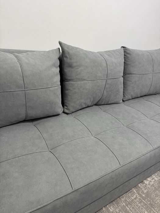 Диван для гостиной или кухни