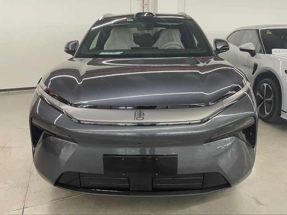 Byd tang L top 1102 лс