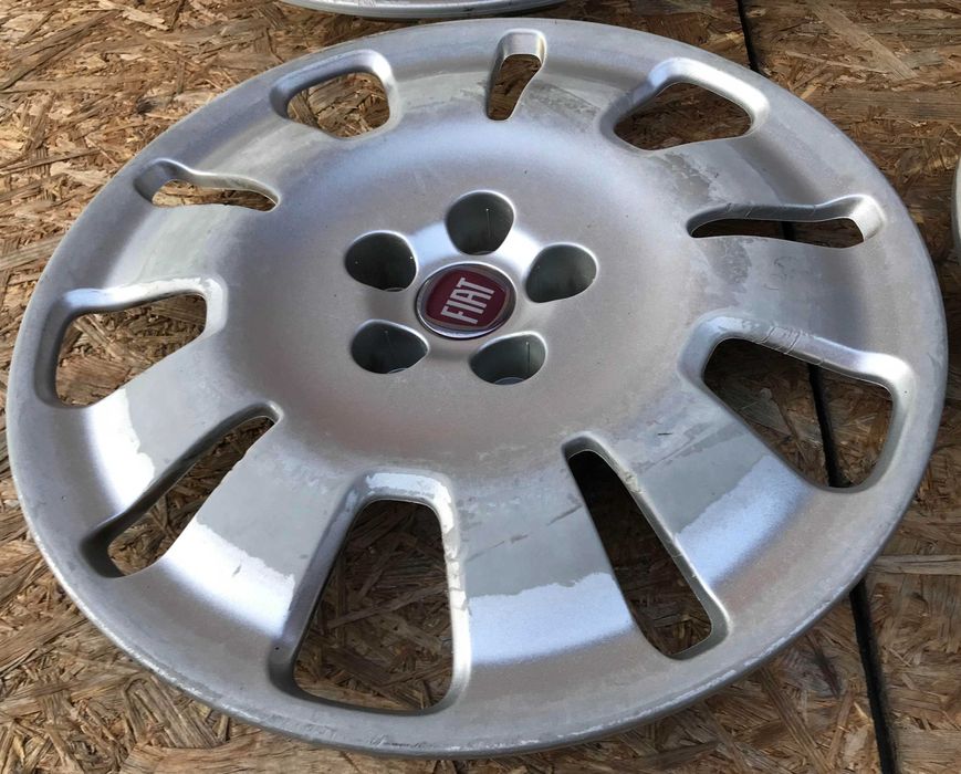 Capace Roti /Capace Jante De Tabla 15" Fiat Doblo