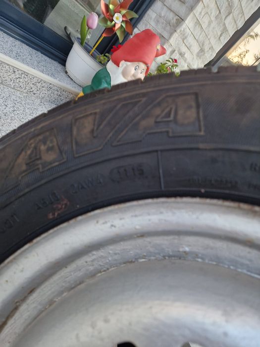 Set 2 roți noi Dacia papuc 175r14c Sava trenta