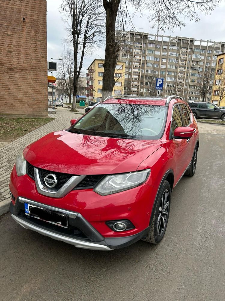 Nissan  X Trail 2015