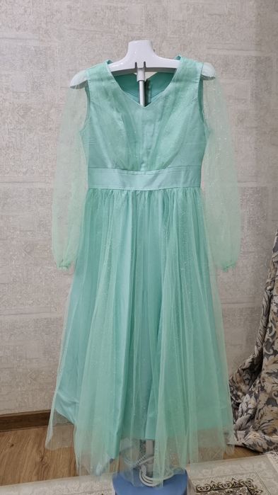 Вечернее платье миди