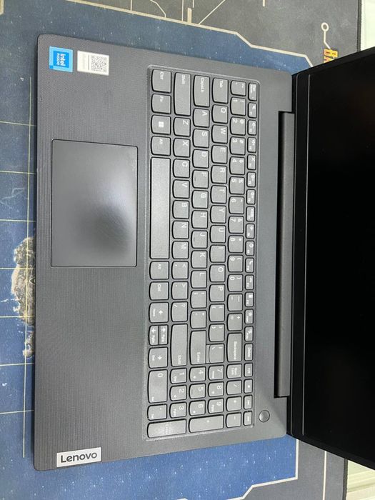 Lenova v15 intel Celeron N4500 4/256gb holati yaxshi