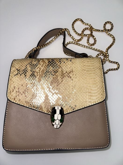 Продается сумка.