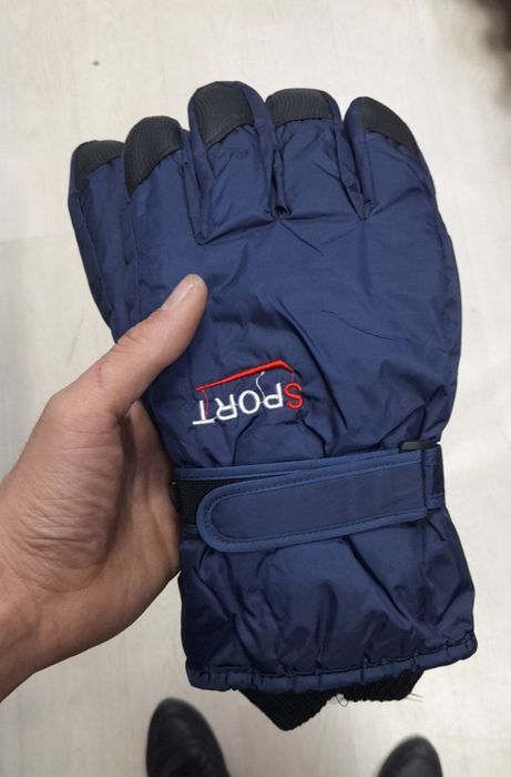 Мужские спортивные лыжные термо перчатки..