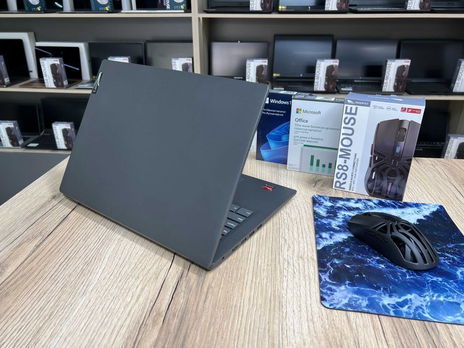 Lenovo V14-ADA / Athlon Gold 3150U / 8GB  - ноутбук A28