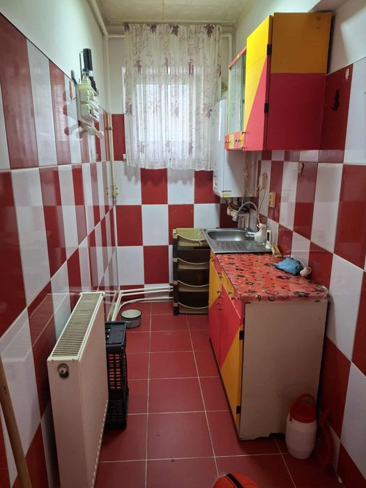 Vand apartament 2 camere