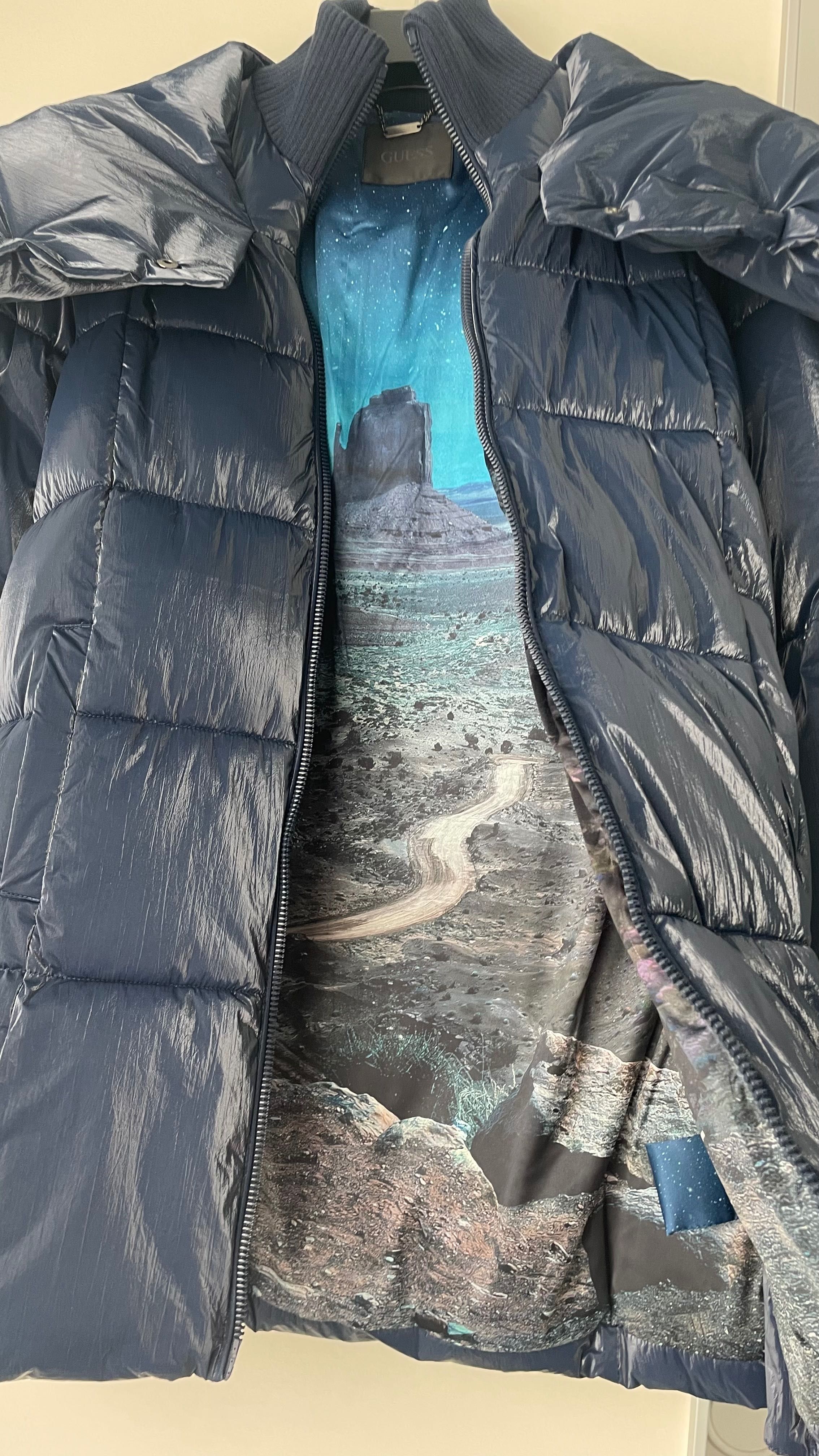 Дамско зимно яке Guess XS