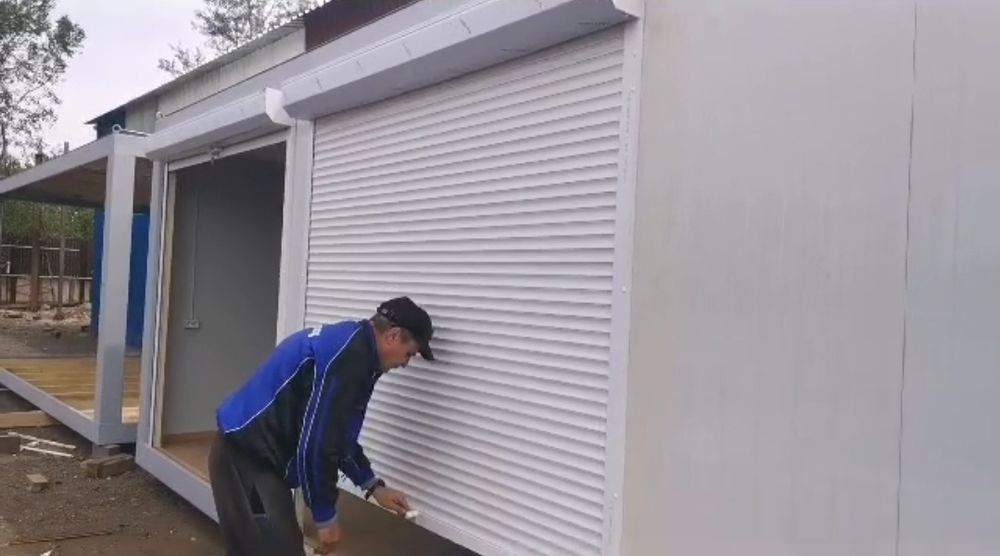 Vand container tip birou și pe comanda