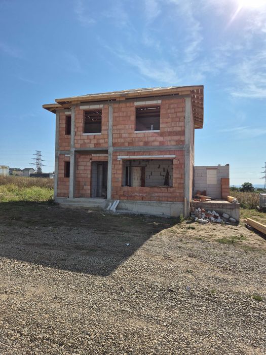 Casă de vanzare Laniste Suceava  Burdujeni