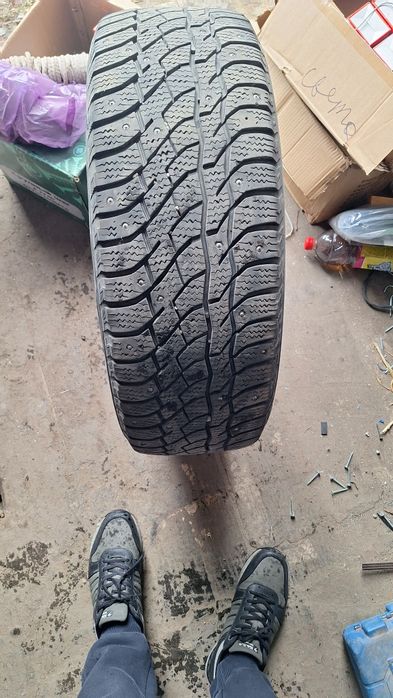 Продам резину зима R 17