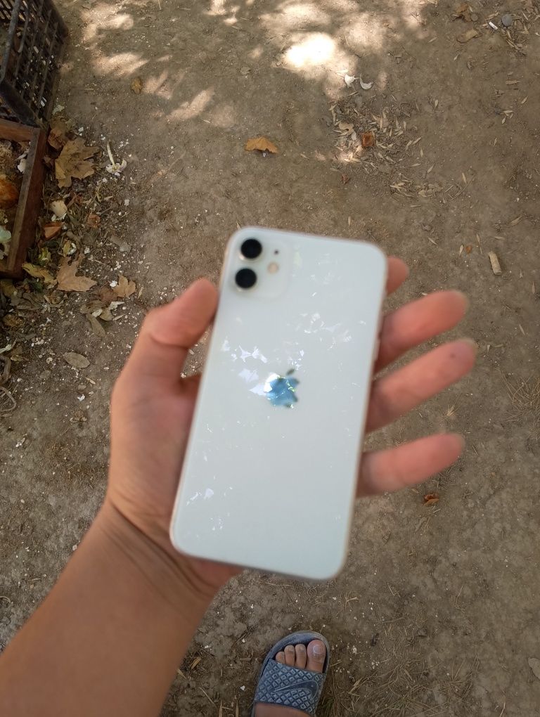 Iphone 11 sotladi srochni