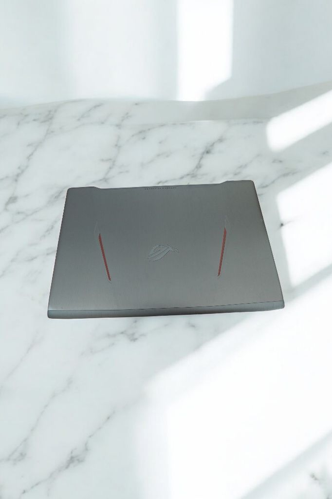 Laptop Gaming Asus ROG STRIX i5 7300HQ GTX 1060 16GB RAM 256GB + 1TB