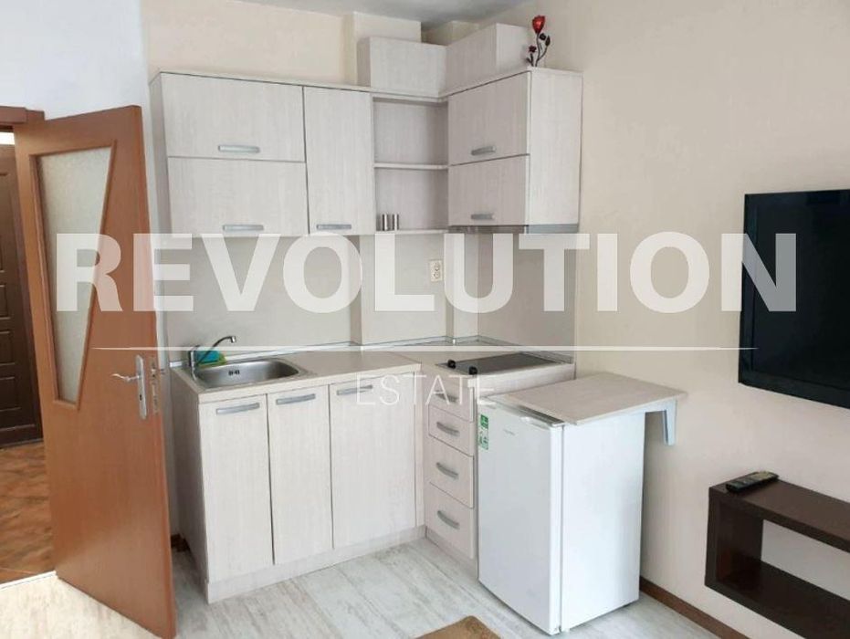 Дава се под наем Едностаен апартамент в Варна, Лятно кино Тракия - 42 кв.м за 300 € - Снимка #2