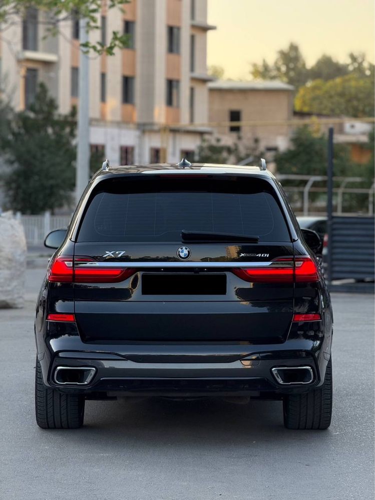 BMW X7 xDrive40i
