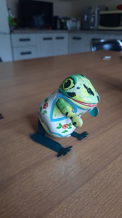 Jucarii vechi romanesti Metaloglobus tabla mecanice cheita colectie