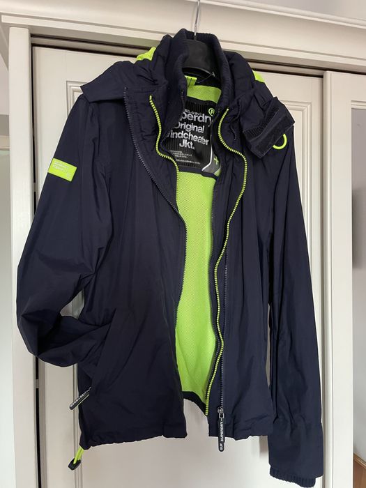 geaca de vant Superdry