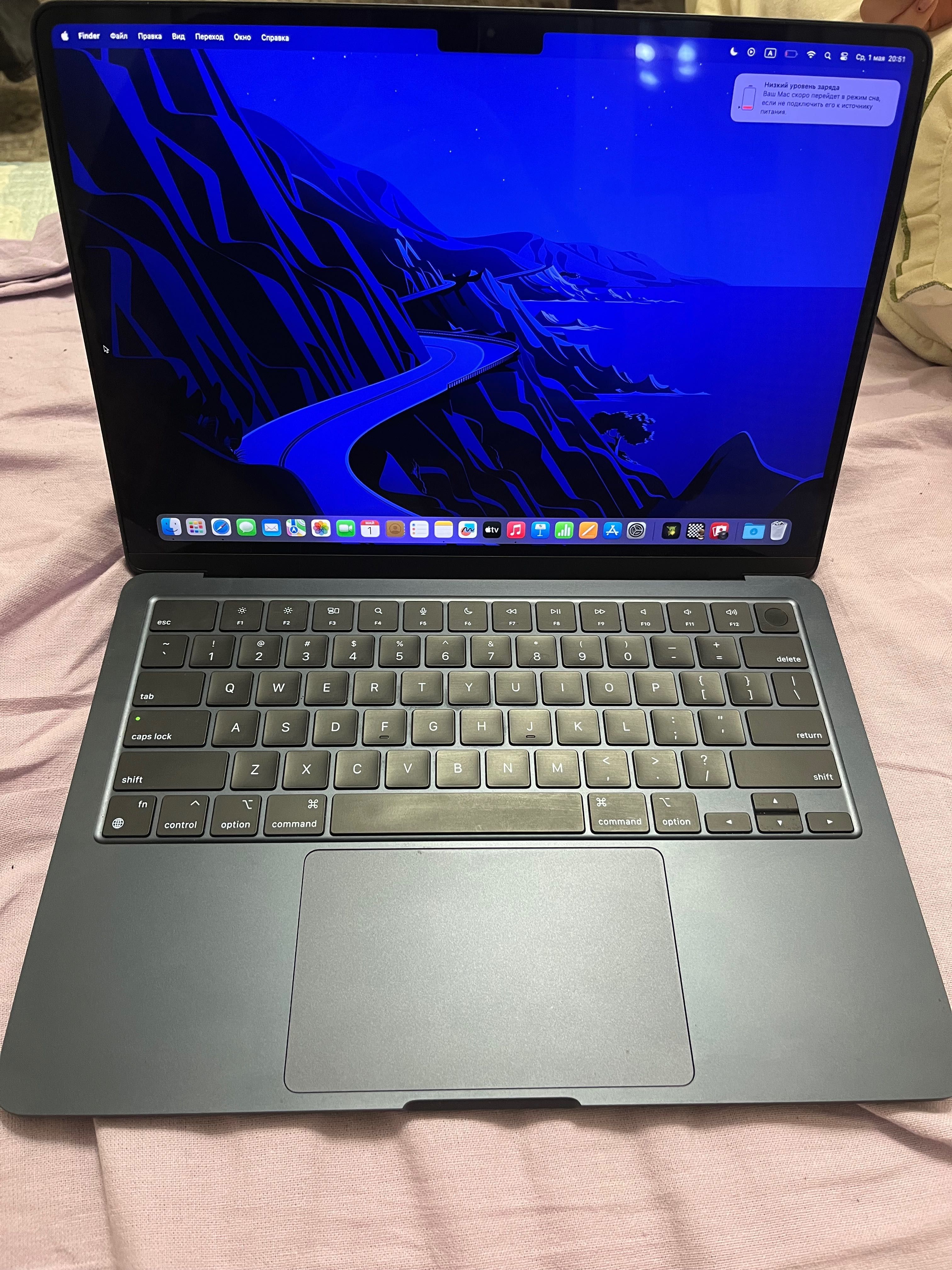 Macbook air M2 2022 новый