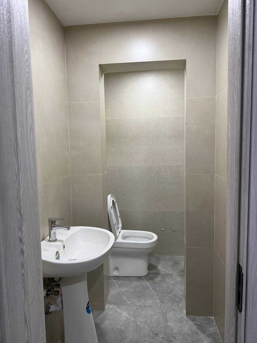 Сдается здание в аренду ул. Бабура цокольный этаж