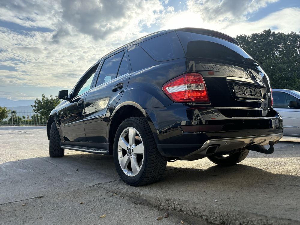 Mercedes ML W164 350 D  FACE 2011 на ЧАСТИ