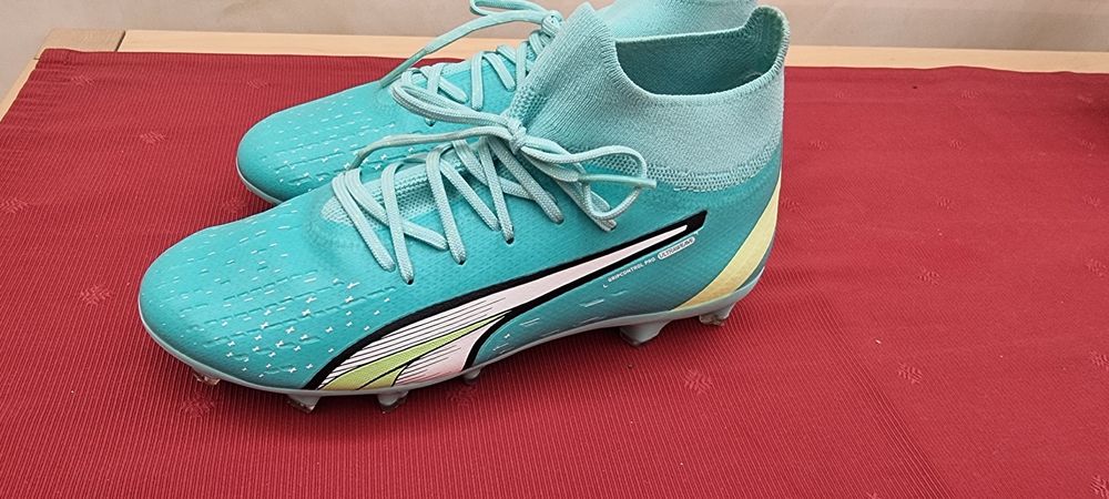 Ghete de fotbal Puma ULTRA PRO FG/AG Jr