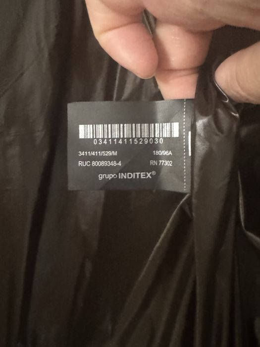 geaca zara nepurtata