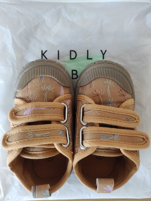 Încălțăminte sport Kidly, măsură EU22/ UK5 ~ 13,6cm interior