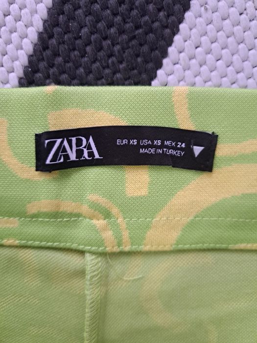 Pantaloni zara xs