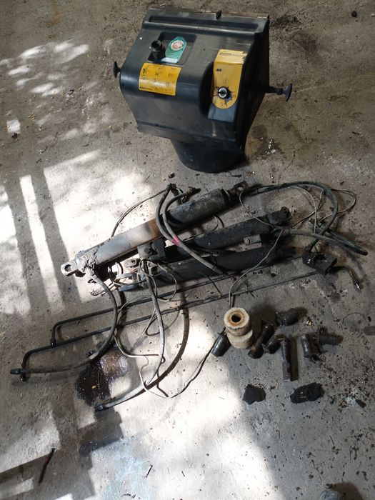 Lift hidraulic camion pentru piese