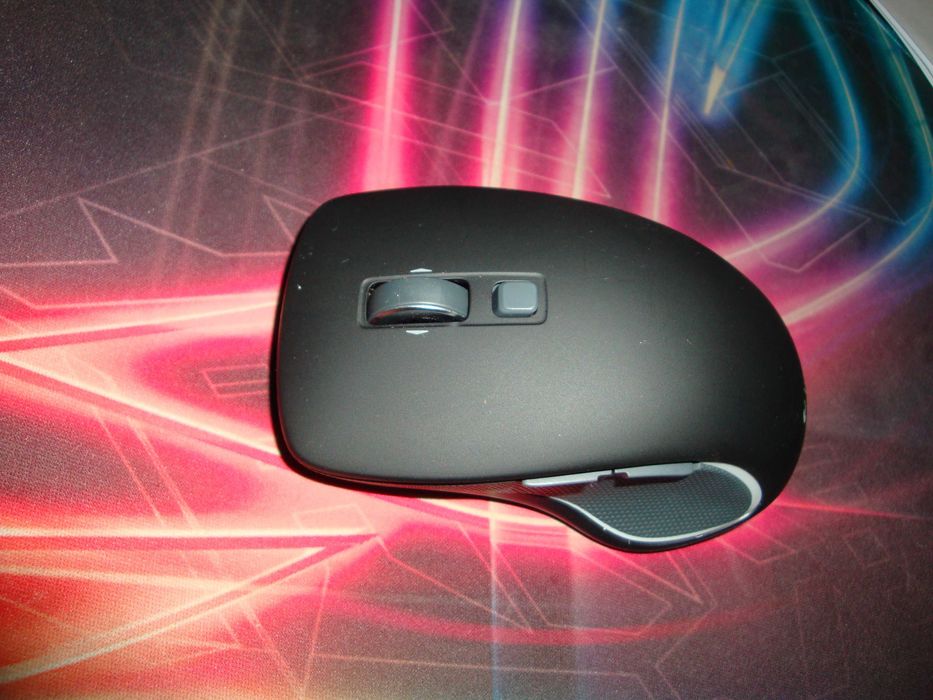 Mouse logitech M560 wireless unifing nano receiver nou