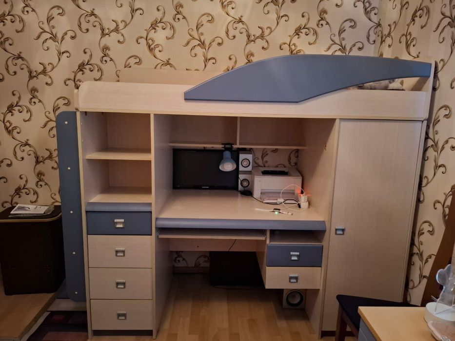 Кровать двухярусная