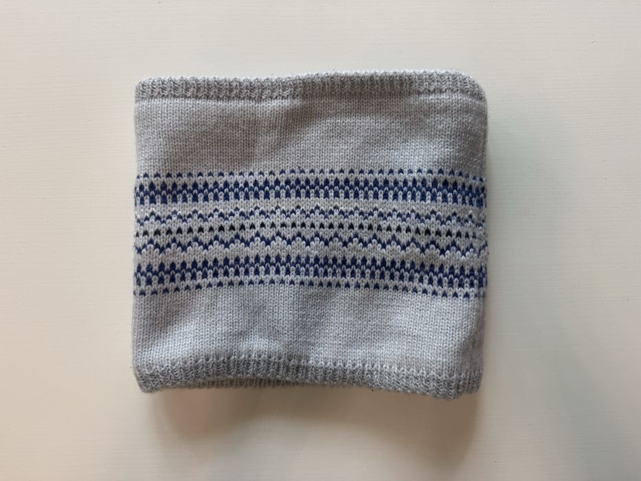 Детски шал тип яка