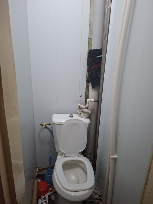 Срочно продаю 3ком квартиру кирпичный дом 3 микр 77 серия