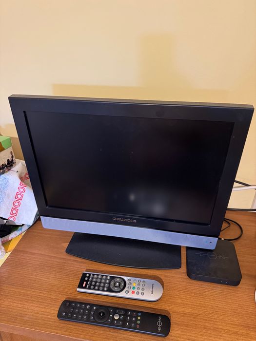 Grundig Vision 3 19-3821 LCD телевизор