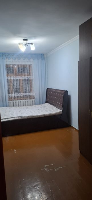 Продаю квартиру Яшнабадский р-он Авиасозлар-3 кирпич 3-ком 4-этаж 4-эт