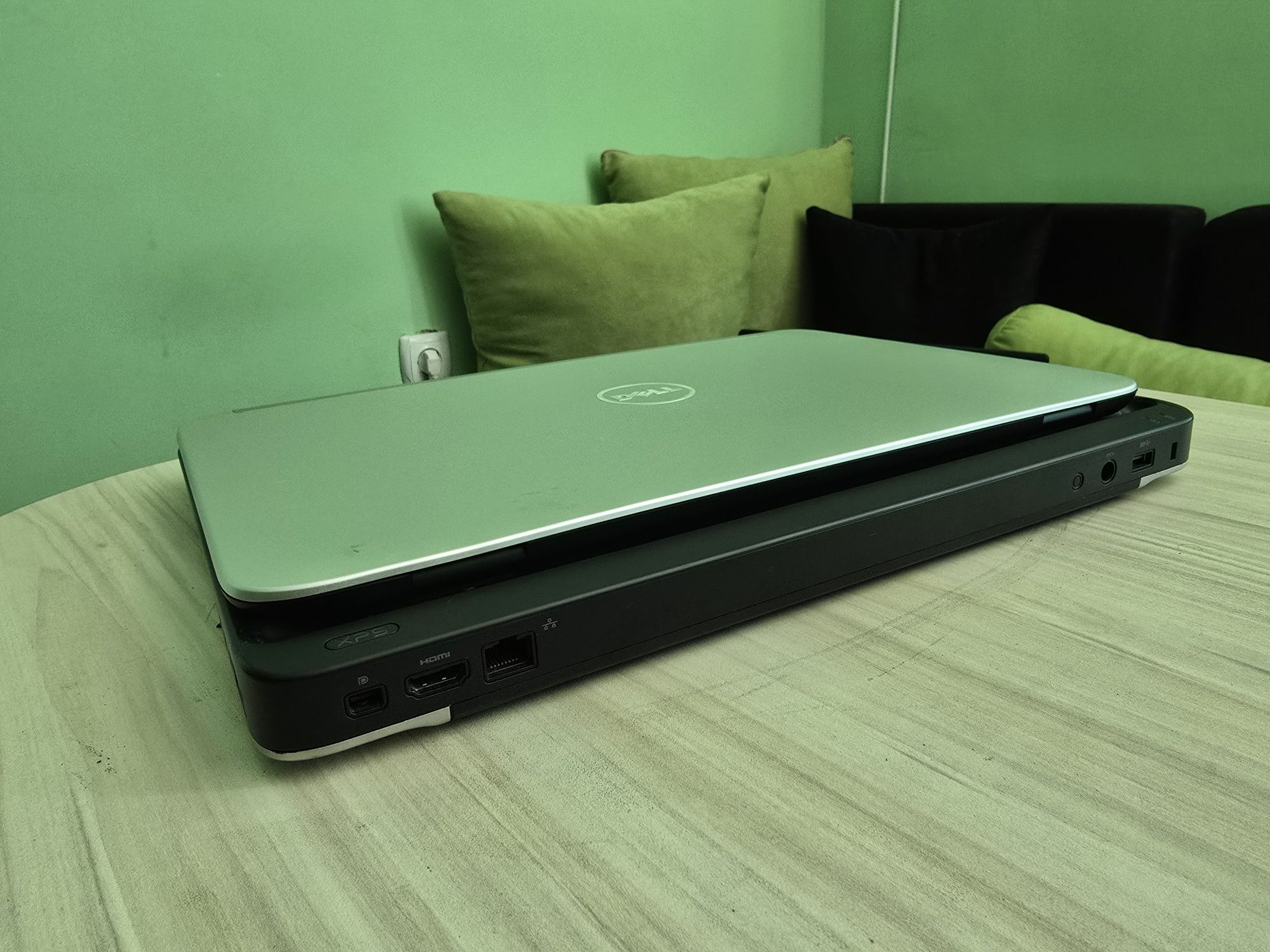 DELL XPS Core i7/8GB RAM/218GB SSD/ Nvidia GT525M