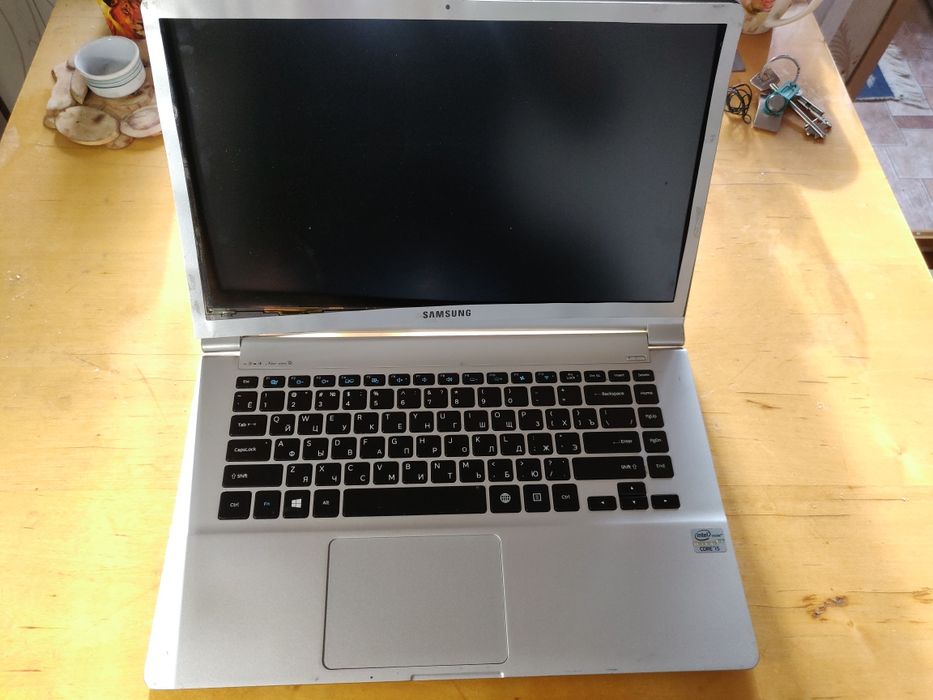 Ноутбук Самсунг NP900X4D