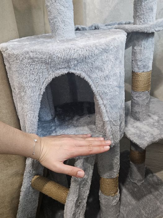 Дом-когтеточка для котов