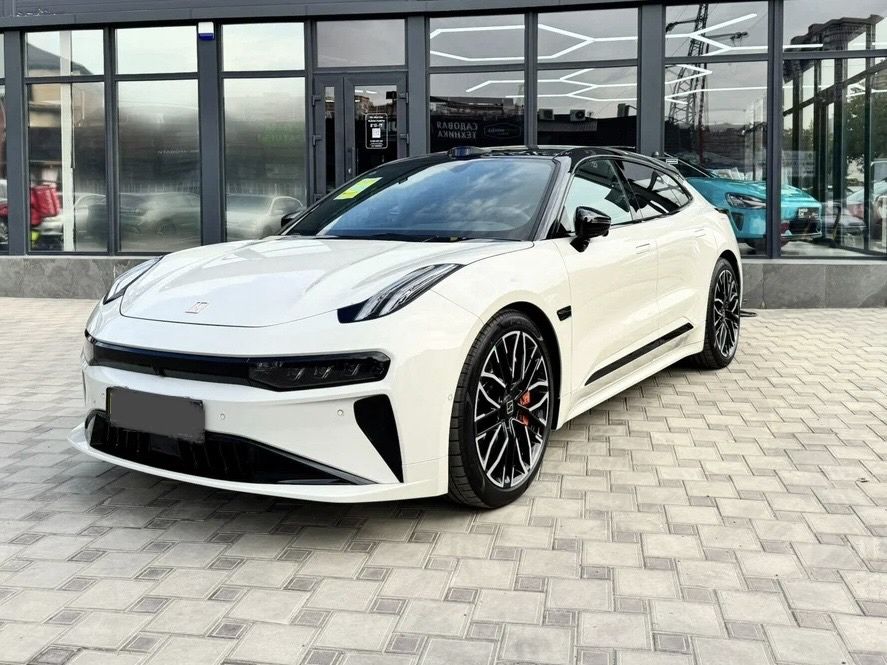 Бежевый Zeekr 001 you full 2024/25 рестайлинг