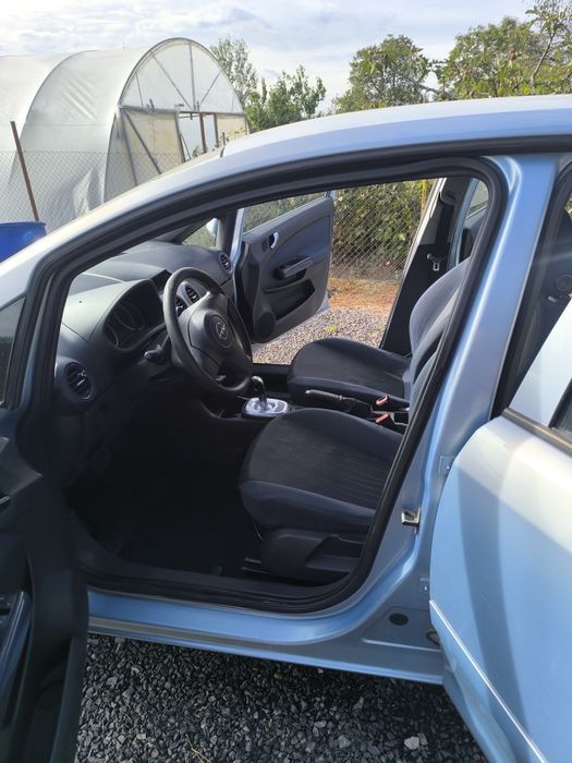 Opel corsa 1.2 Benzina automata