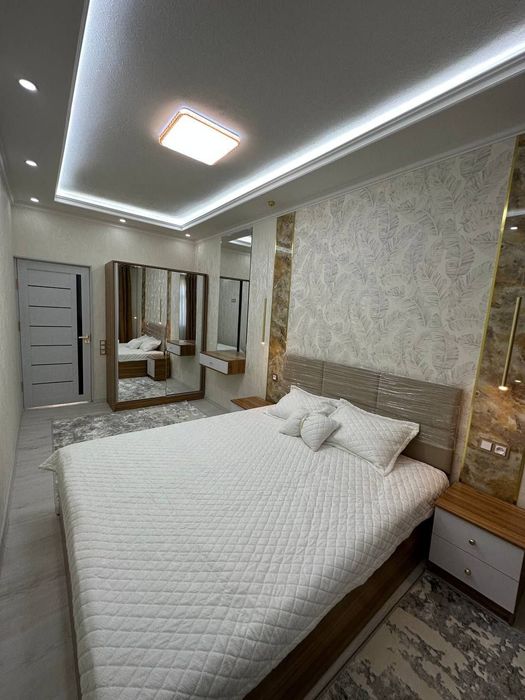 Chilonzor 18 2*3/3/4 Alladen kafeni orqasida Metroga 1 km