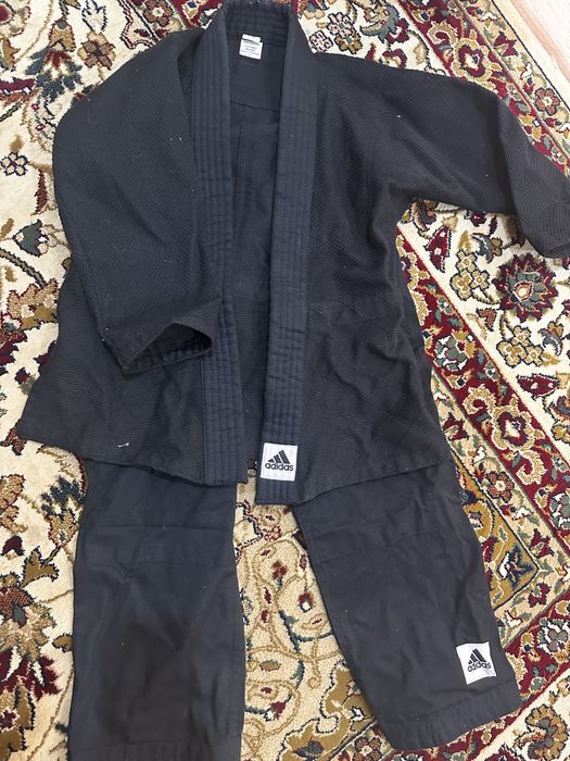 продам кимано для джиу джитсу