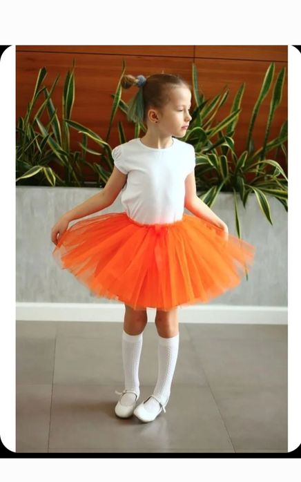 Продам оранжевую юбочку. Оранжевая юбка