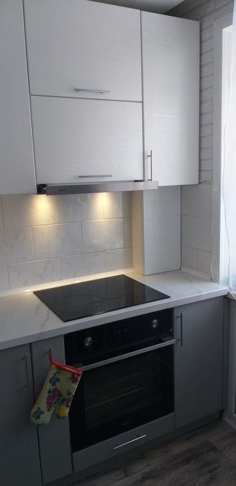 Продам 3 комнатную 3 микрорайон 35 дом