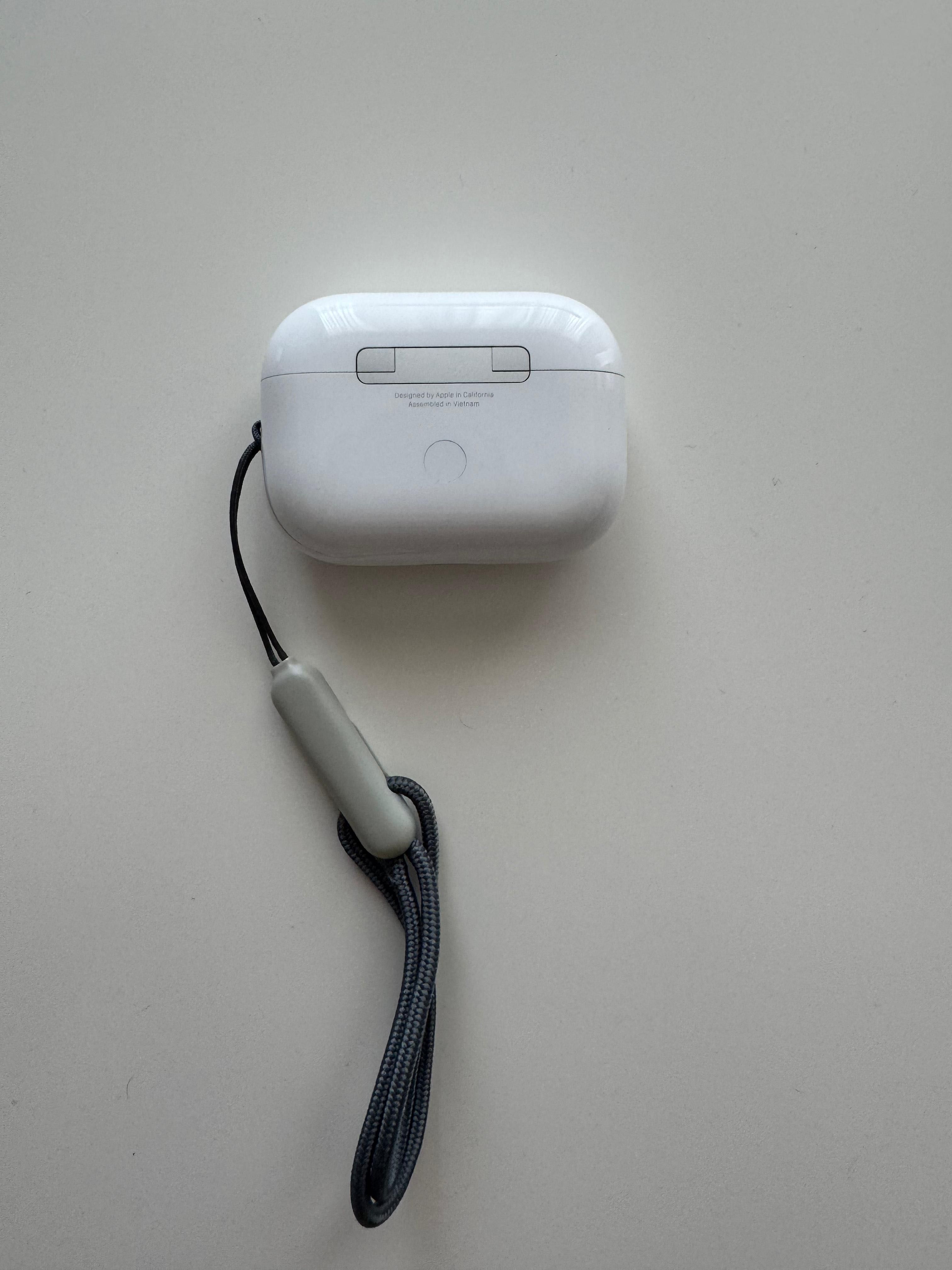 AirPods Pro (gen.2) cu carcasa de încarcare MagSafe (USB-C)