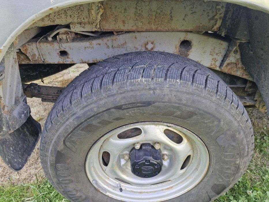 Mazda B2500 Înmatriculat