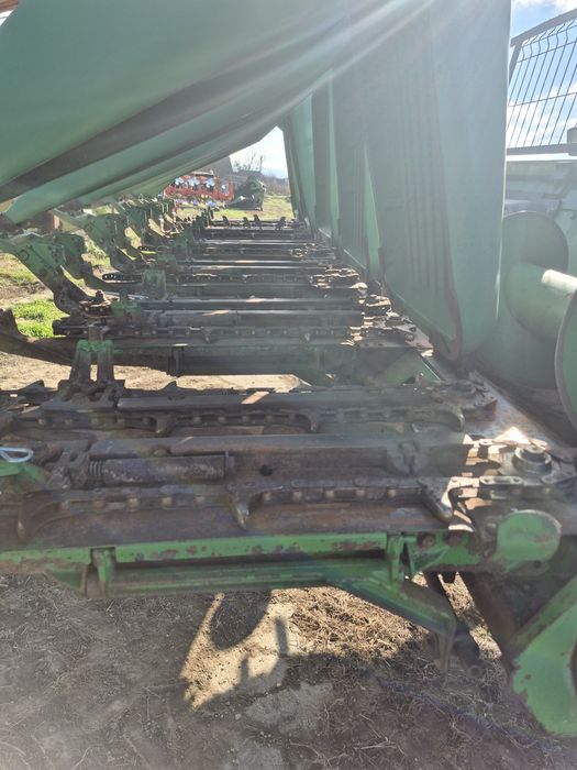 Heder culegator porumb