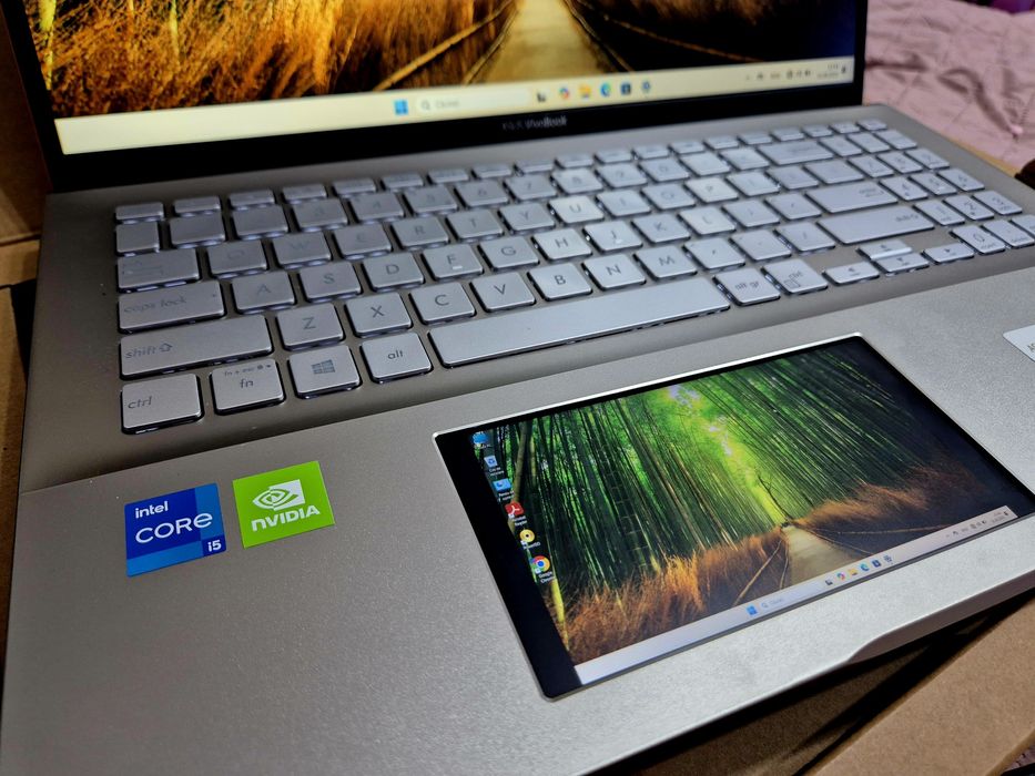 Laptop Asus VivoBook Dual Display