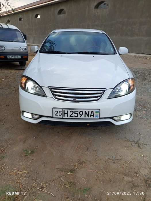 Ласетти жентра килинган срочно сотилади