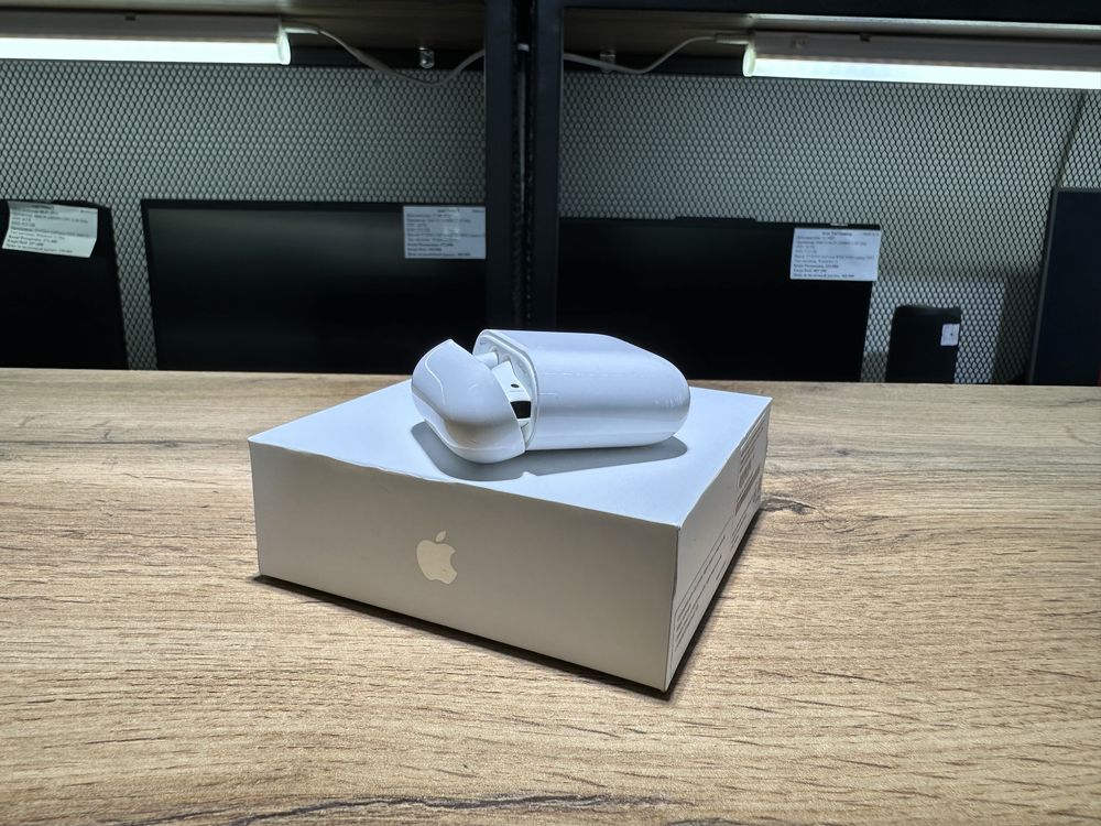 AirPods 2 series, оригинал, с коробкой, 9984/А10
